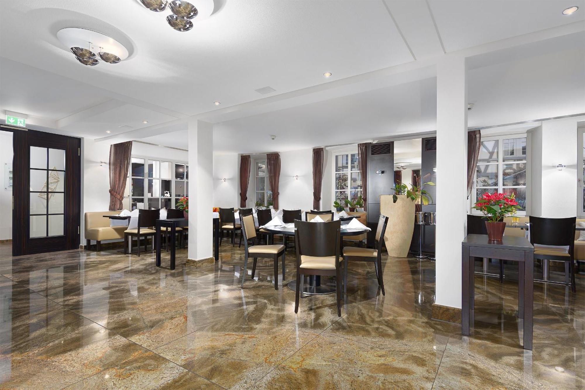 Trip Inn Kaiser Hotel & Restaurant Heidelberg-Schriesheim Exteriér fotografie
